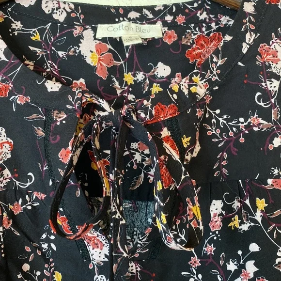 ๐ด5/$25๐ด Boho/Hippy sleeveless tunic - Picture 3 of 3